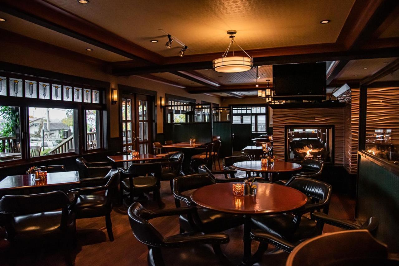 Salt Spring Inn Ganges Extérieur photo